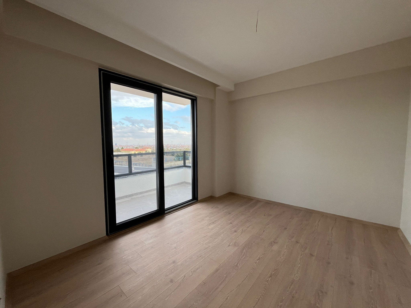 KELEBEKLER VADİSİ YAKININDA LÜKS 3+1 DAİRE